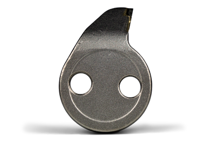 Outil HRT® compatible avec les dessoucheuses Rayco, FSI, Carlton et Vermeer. Outil droit avec trous de fixation.